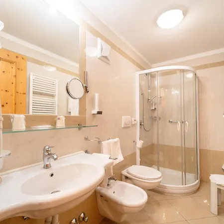 Hotel Laurin 3*