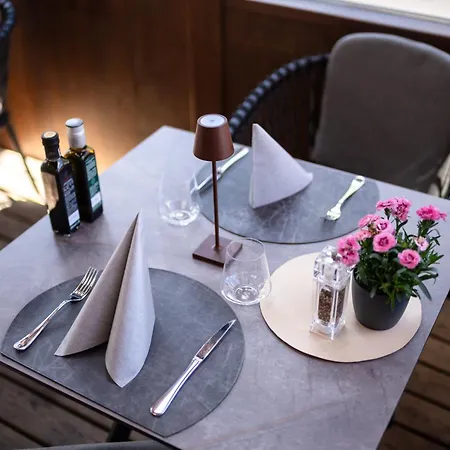 Laurin Ξενοδοχείο 3*