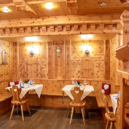 劳林酒店 卡纳泽伊