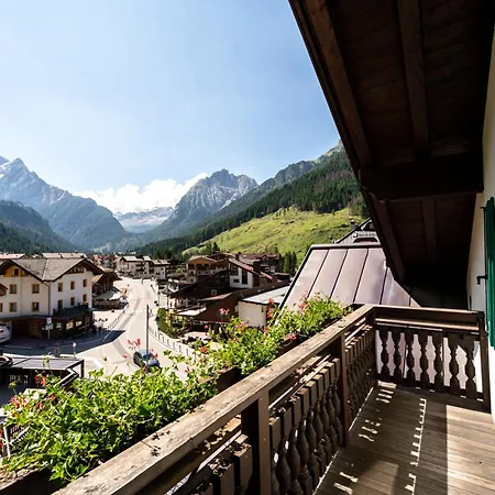 劳林酒店 酒店 卡纳泽伊